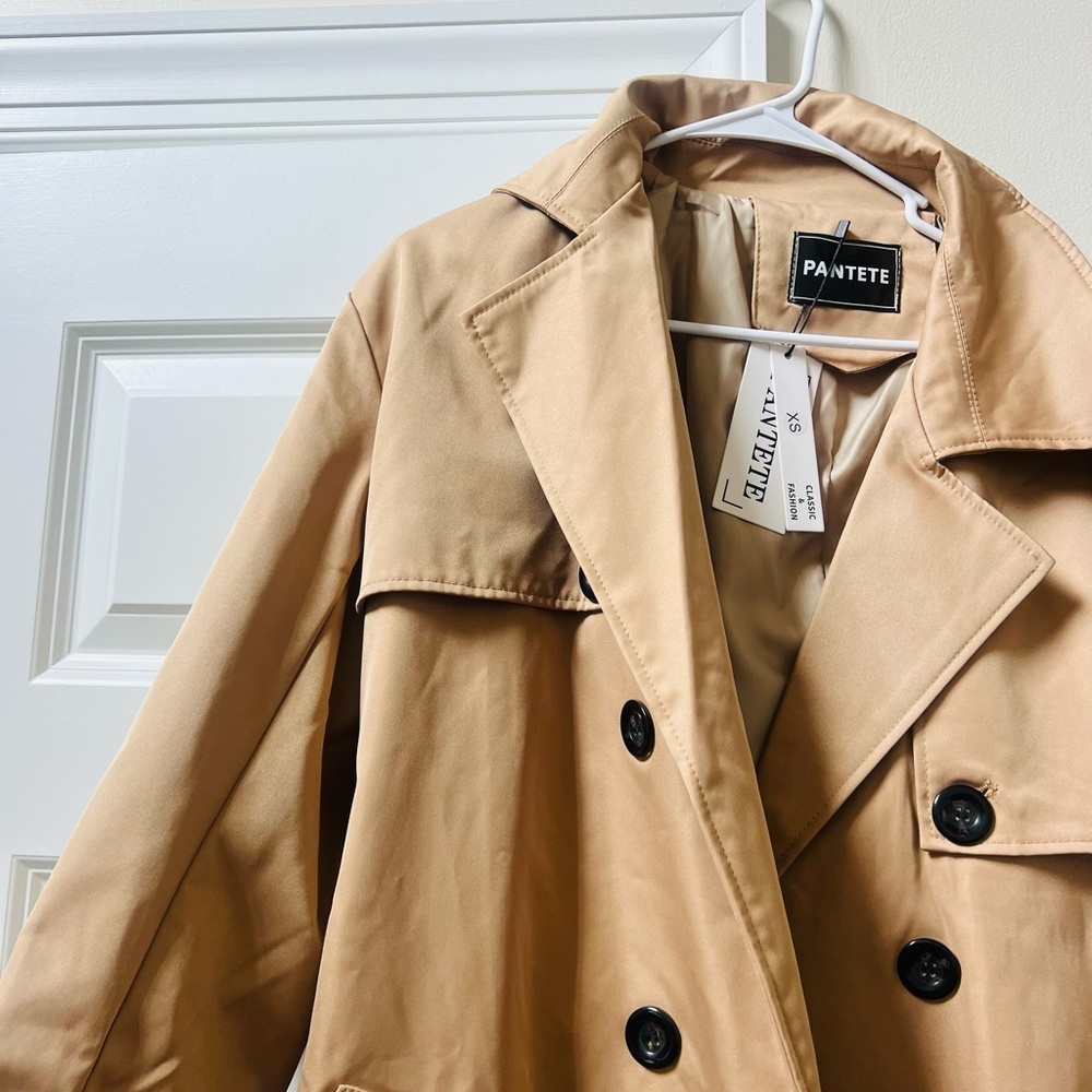 NWT  Classic Tan Trench Coat fits like a large female but says xs on tag - Picture 5 of 8